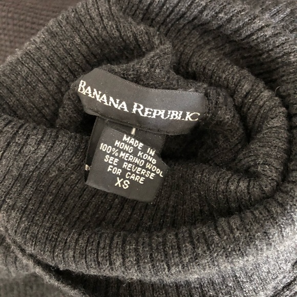 Turtle Neck sweater - Picture 3 of 3